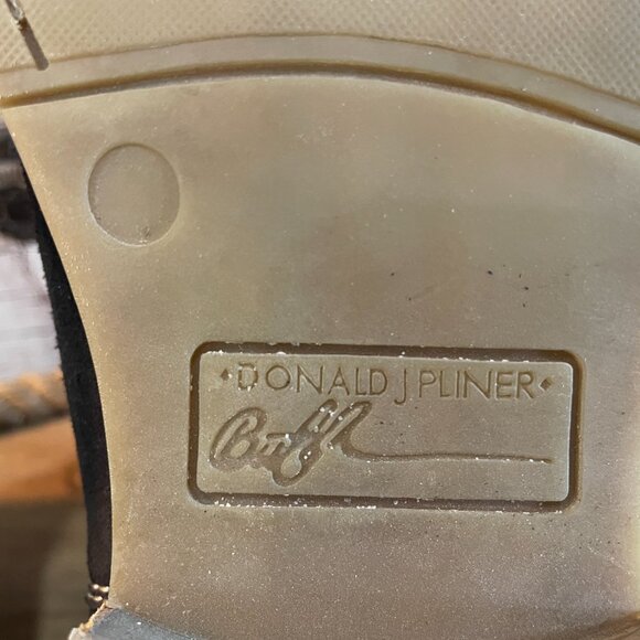 Donald J Pliner Brown Suede Scottish Chelsea Ankle Boots 11.5 - Picture 5 of 6